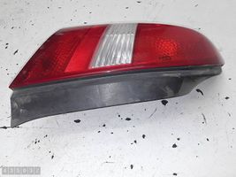 Nissan Primera Aizmugurējais lukturis virsbūvē 26555AU300