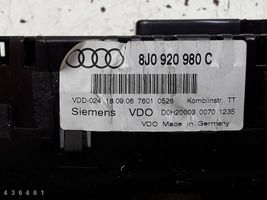 Audi TT Mk1 Tachimetro (quadro strumenti) 8J0920980C