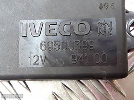 Iveco Daily 4th gen Oven keskuslukituksen ohjausyksikön moduuli 69500399