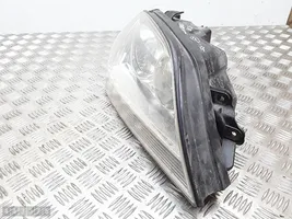 KIA Sorento Lampa przednia 921023e0