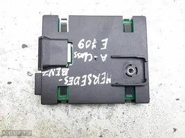 Mercedes-Benz A W169 GPS-pystyantenni A1698200475