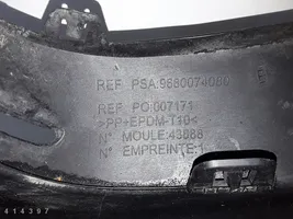 Peugeot 207 Moulure de porte avant 9680074080