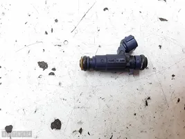 KIA Venga Injecteur de carburant 353102B000