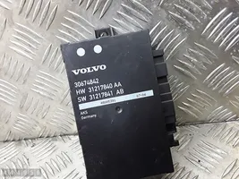 Volvo V70 Bagažinės dangčio valdymo blokas 30674842