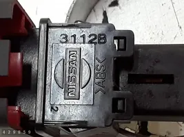 Nissan Leaf I (ZE0) Interrupteur feux de détresse 3112b