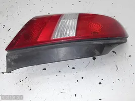 Nissan Primera Aizmugurējais lukturis virsbūvē 26555au300