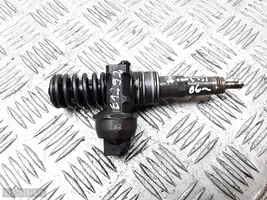 Volkswagen Eos Injecteur de carburant 038130073bq