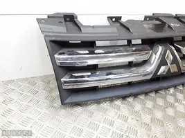 Mitsubishi Pajero Grille de calandre avant 7450a150