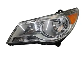 Volkswagen Routan Lampa przednia 05113439AF