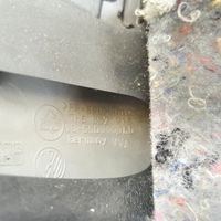 Volkswagen Multivan T5 Rivestimento estremità laterale del cruscotto 7H5858723