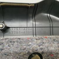 Toyota RAV 4 (XA30) Poszycie klapy tylnej bagażnika i inne elementy 677514204