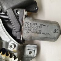 Toyota Yaris Alzacristalli della portiera anteriore con motorino 857020F010