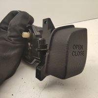 Toyota RAV 4 (XA30) Serrure de boîte à gants 55460B42020