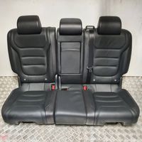 Volkswagen Touareg II Seat set 