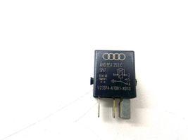 Audi A4 S4 B7 8E 8H Kita rėlė 4H0951253C