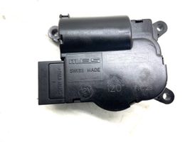 Volkswagen Touareg I Moteur / actionneur de volet de climatisation 52411483R03