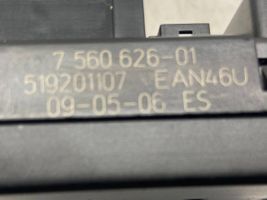 BMW Z4 E85 E86 Skrzynka bezpieczników / Komplet 7560626