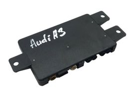 Audi A8 S8 D2 4D Amplificateur d'antenne 4D0035530E