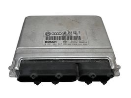 Volkswagen PASSAT B5.5 Calculateur moteur ECU 4D0907551F