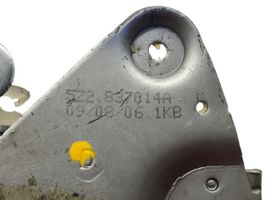 Volkswagen Fox Zamek drzwi przednich 5Z2837014A