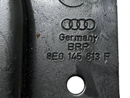 Audi A4 S4 B6 8E 8H Support, tuyau de refroidissement intermédiaire 8E0145813F