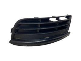 Volkswagen Jetta V Front bumper lower grill 1K0853665G