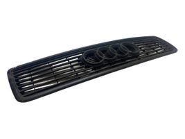 Audi 100 S4 C4 Priekšējais režģis 4A0853651