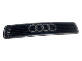 Audi Cabriolet B3 8G Grille de calandre avant 8G0853651H