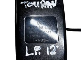 Volkswagen Touran II Boucle de ceinture de sécurité avant 1T0857755C