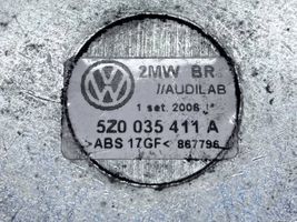 Volkswagen Fox Głośnik drzwi przednich 5Z0035411A