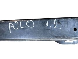 Volkswagen Polo IV 9N3 Jäähdyttimen kehyksen suojapaneeli 6Q0805588