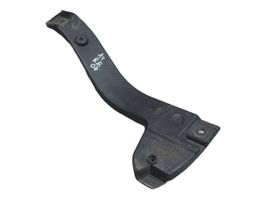 Audi A4 S4 B7 8E 8H Support de montage de pare-chocs avant 8E0807204B