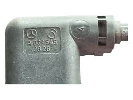 Mercedes-Benz E W212 Sensor de nivel del faro delantero/principal A2125402705