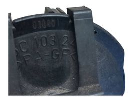 Audi A4 S4 B7 8E 8H Sfiato/tubo di sfiato/tubo flessibile 06C103245