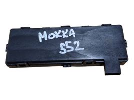 Opel Mokka Oven keskuslukituksen ohjausyksikön moduuli 13503204