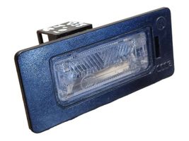 Audi A4 Allroad Lampa oświetlenia tylnej tablicy rejestracyjnej 8T0943021