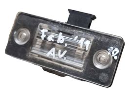 Skoda Fabia Mk2 (5J) Lampa oświetlenia tylnej tablicy rejestracyjnej 6Y0943021E