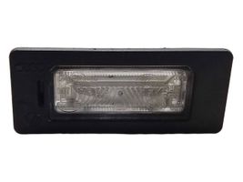 Audi A4 Allroad Lampa oświetlenia tylnej tablicy rejestracyjnej 8T0943021