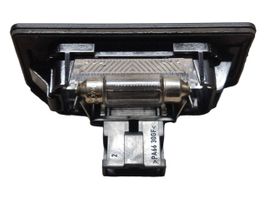 Audi A4 Allroad Lampa oświetlenia tylnej tablicy rejestracyjnej 8T0943021