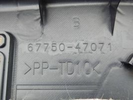 Toyota Prius (XW30) Poszycie / Tapicerka tylnej klapy bagażnika 6775047071