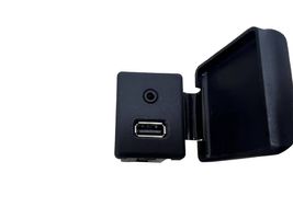 Opel Mokka Connettore plug in USB 20874710