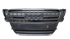 Audi A5 8T 8F Grotelės priekinės 8T0853651E