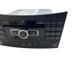 Mercedes-Benz E AMG W212 Unità principale autoradio/CD/DVD/GPS A2129008716