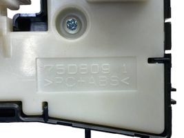 Toyota Prius (XW30) Przycisk świateł awaryjnych 75D8091