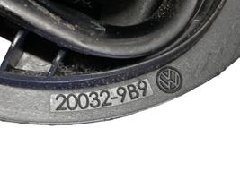 Volkswagen Jetta VI Pas bezpieczeństwa fotela przedniego 5C6857705A