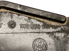 Volkswagen Golf VI Protezione inferiore 1K0825961B