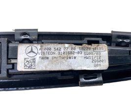 Mercedes-Benz CLA C117 X117 W117 Parkavimo (PDC) daviklių ekranas/ displėjus A0005427700