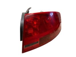 Audi A4 S4 B7 8E 8H Luci posteriori 8E5945096