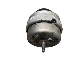 Audi A4 S4 B6 8E 8H Dzinēja spilvens 8E0199382AH