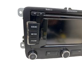 Skoda Octavia Mk2 (1Z) Panel / Radioodtwarzacz CD/DVD/GPS 3T0035192B